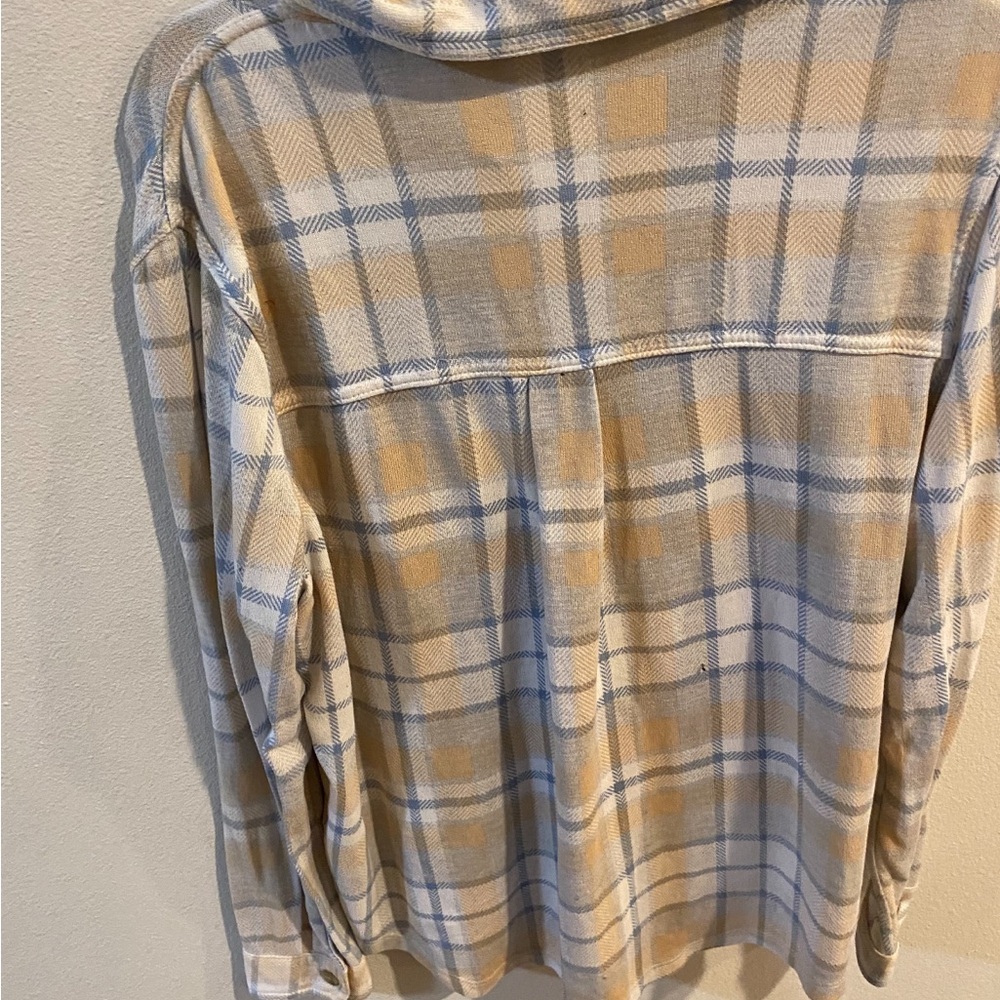 C&C California Beige Flannel Button Detail Size‎ XL - Picture 3 of 5